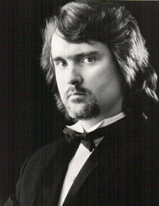 ... <b>William Joyner</b> has performed with more than 40 opera companies and ... - lrg_546a